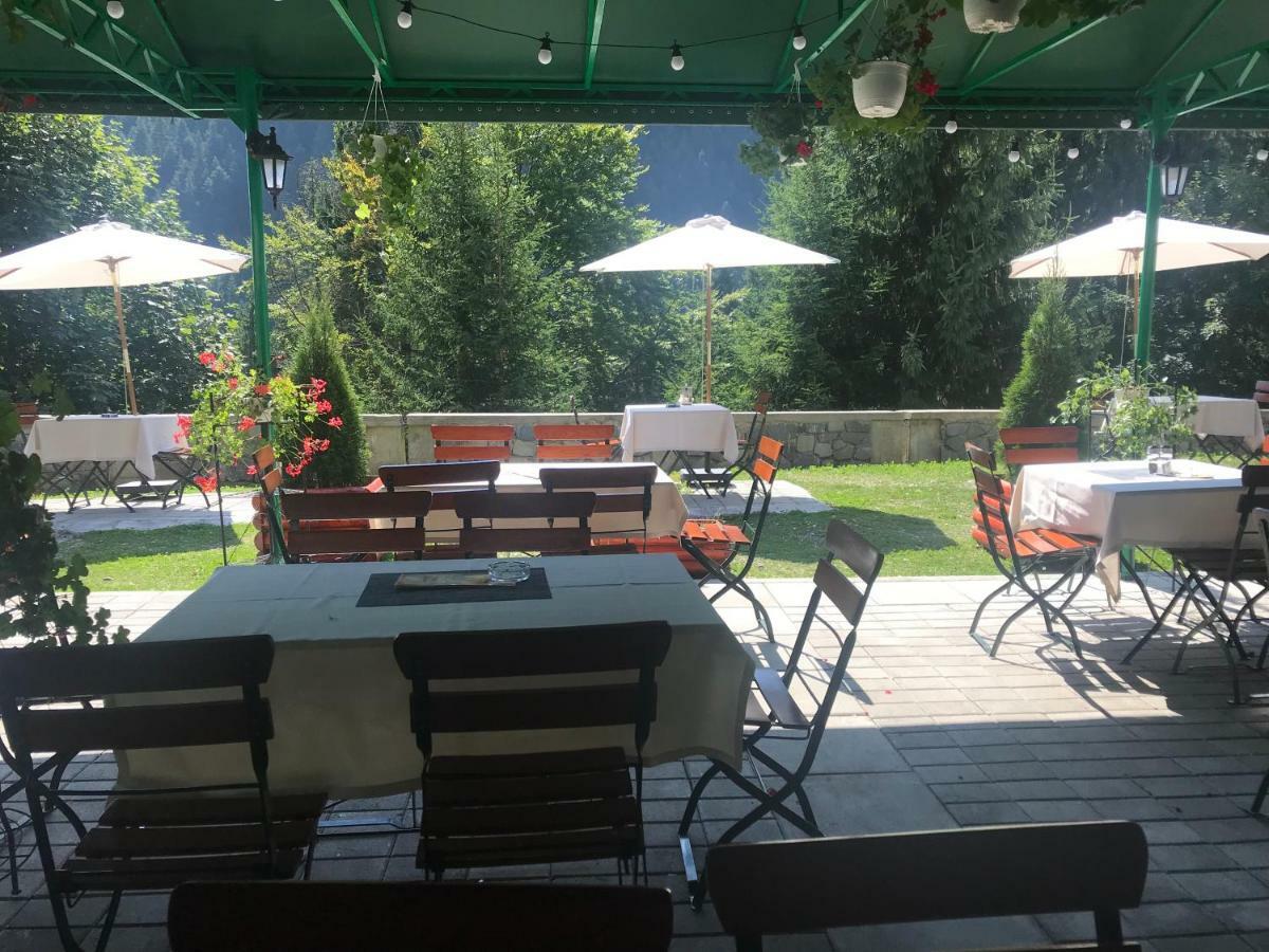 Hotel Iasicon Lacu Rosu Εξωτερικό φωτογραφία