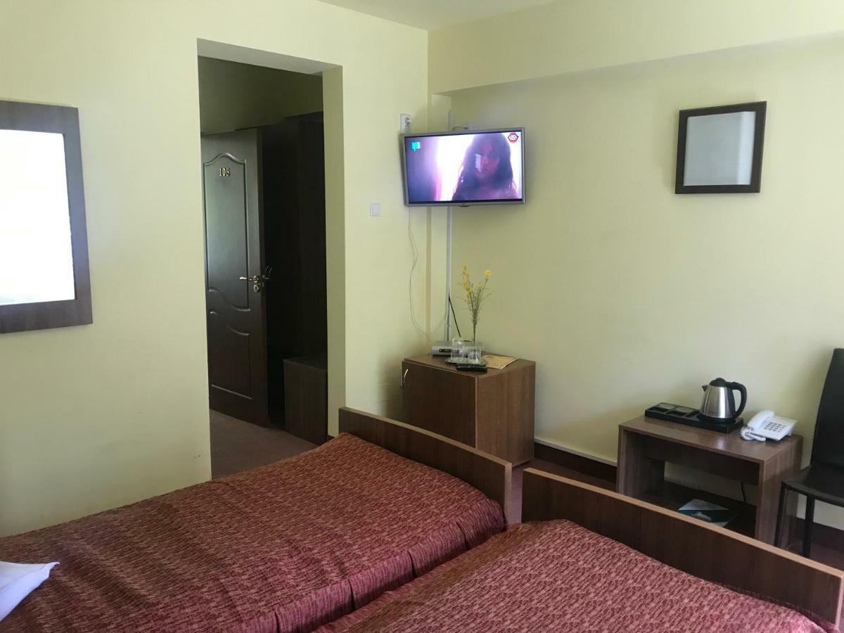 Hotel Iasicon Lacu Rosu Εξωτερικό φωτογραφία
